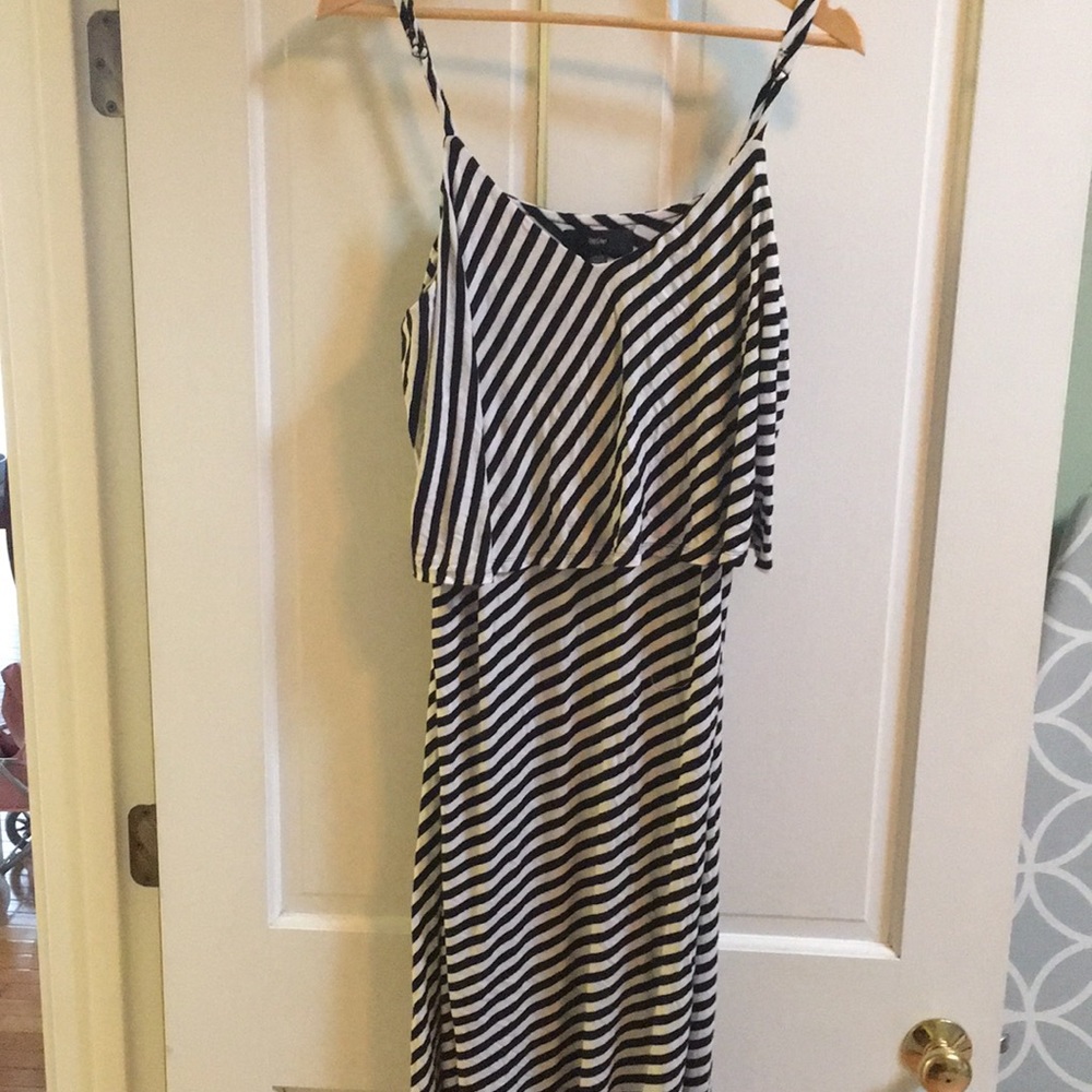 Hi low hem maxi dress
